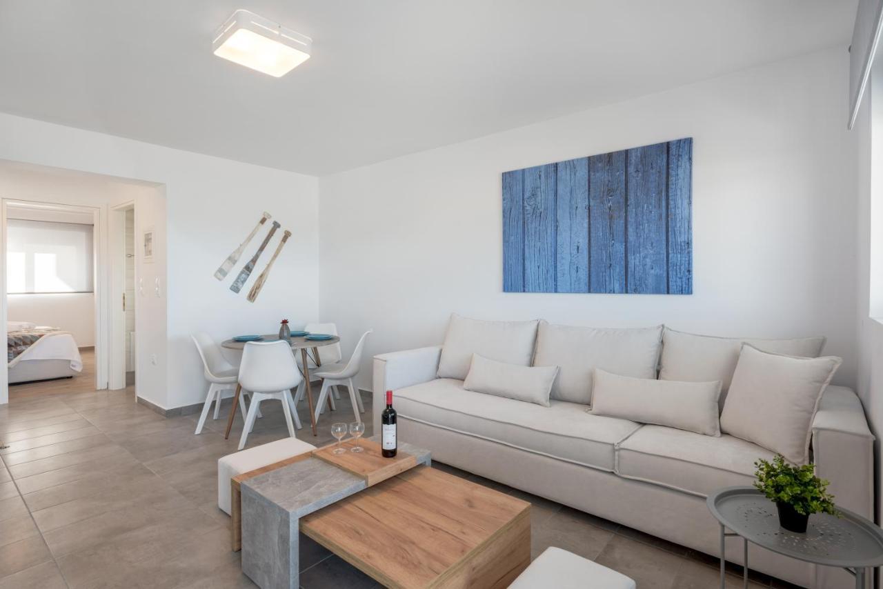 Costa Vasia Seaside Suites And Apartments Vrachati Luaran gambar